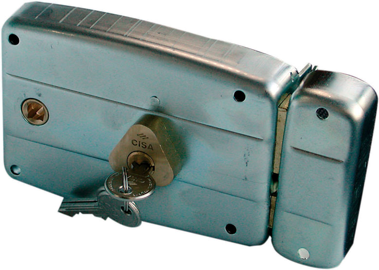 Cisa 50471-60-2 Serratura da applicare a cilindro (02106) da cancello. Con aletta di fissaggio.