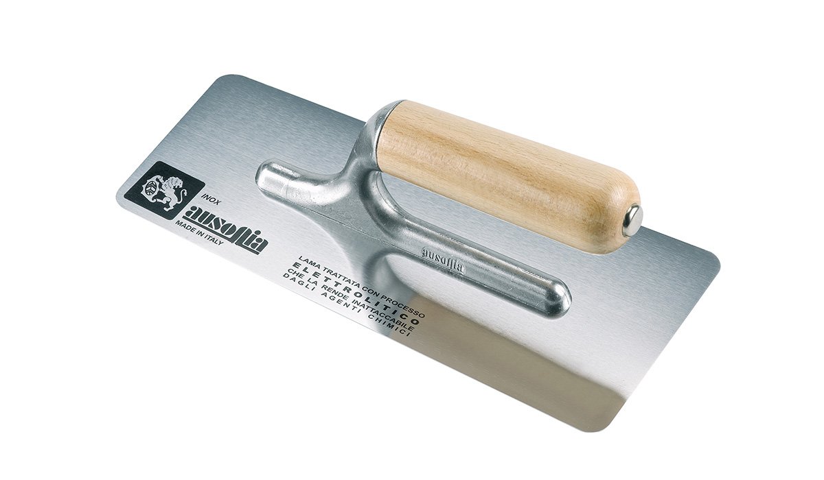 FRATTAZZO A BORDI TONDI CM20×8 INOX CON MANICO IN LEGNO forcella corta