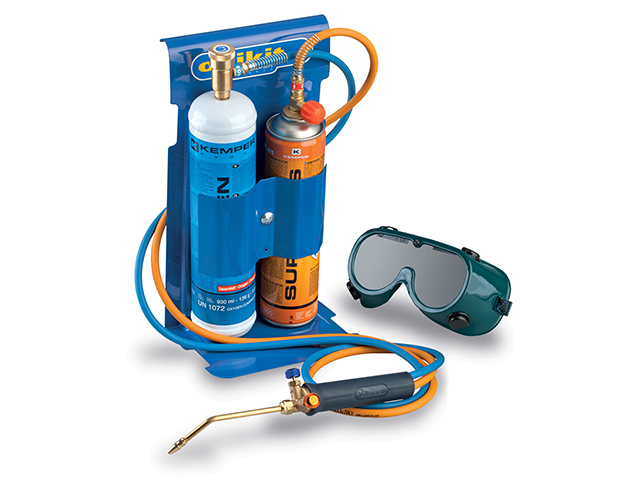 Kemper 555D il saldatutto. Kit composto da: riduttore di pressione ossigeno, valvola regolazione gas, 2 valvole antiritorno, 2 t
