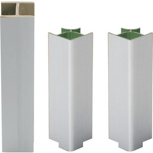 KIT PER ZOCCOLATURA CUCINA H150 COLORE ALLUMINIOin pvc. Composto da 2 angoli 90° e 1 giunzione lineare. Per zoccoli di altezza 1