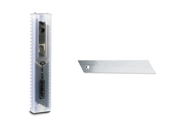 Lama Stanley 18MM spezzare in dispenser per cutters. Lama mm. 18 a 8 elementi spessore mm. 0,55. ART. 1.11.301