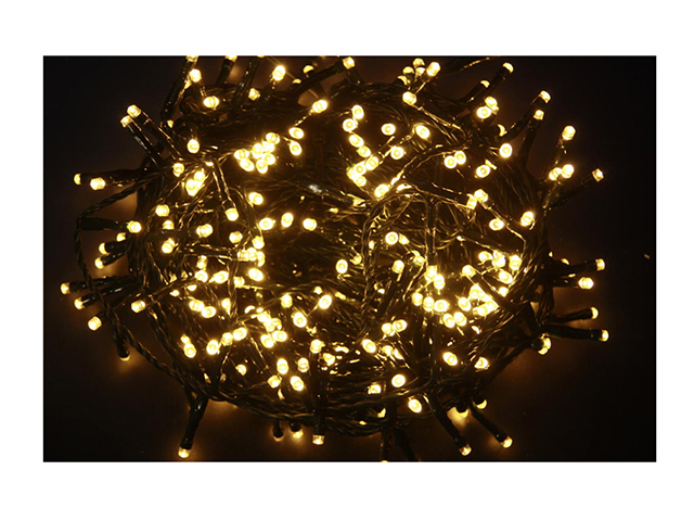 Minilucciole da 360 led bianco caldo. Lunghezza luci: mt.14,4. Lunghezza cavo: mt.3,00