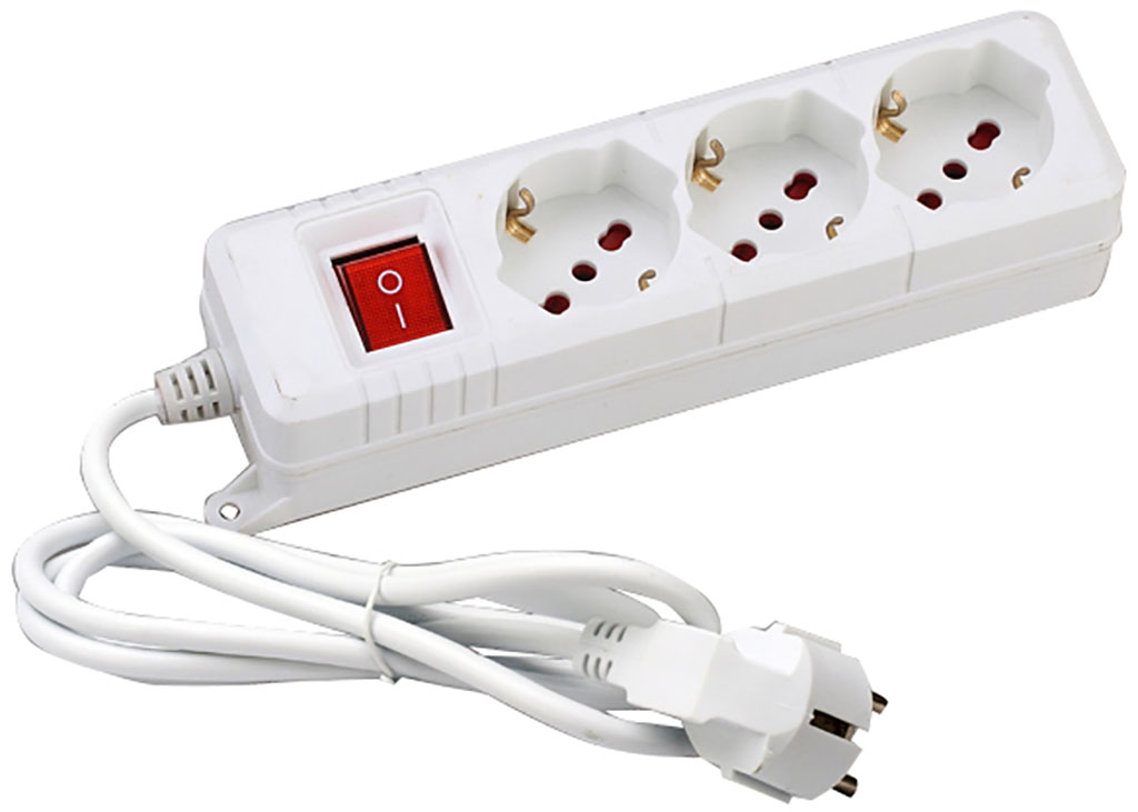 MULTIPRESA 3 USCIT MT.1,5 16A SCHUKO / BIPASSO CON INTERRUTTORE MAURER 92864