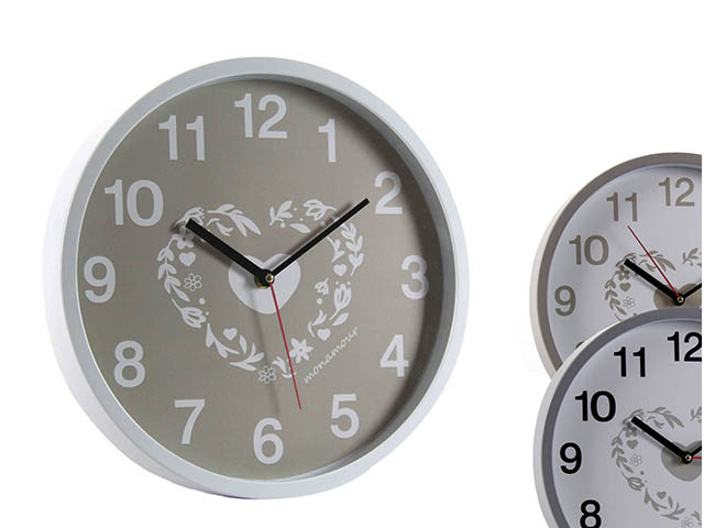 OROLOGIO PARETE TONDO CM31,5Orologio da parete tondo decoro Monamour colori assortiti.