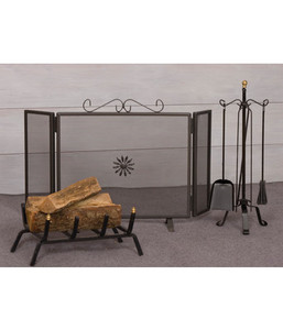 SET CAMINO PZ.7 FERRO BATTUTO 'ROCCARASO'in ferro battuto. Composto da: - parascintille a tre ante cm 80x51h - supporto con 4 at