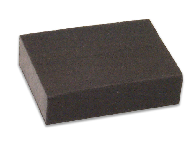 Spugna abrasiva MEDIA grana 100 dimensioni: 100x70x25 mm. Ricoperta sui 4 lati.
