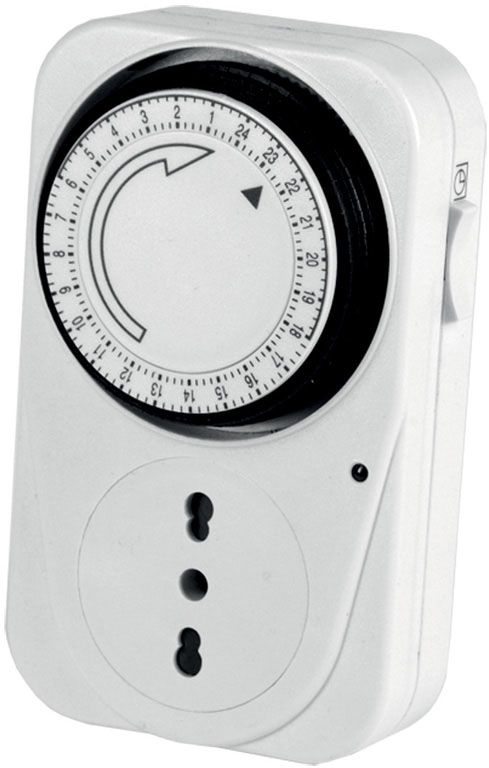 Timer analogico 24 ore MAURER - spina 2P+T 16A - presa bipasso