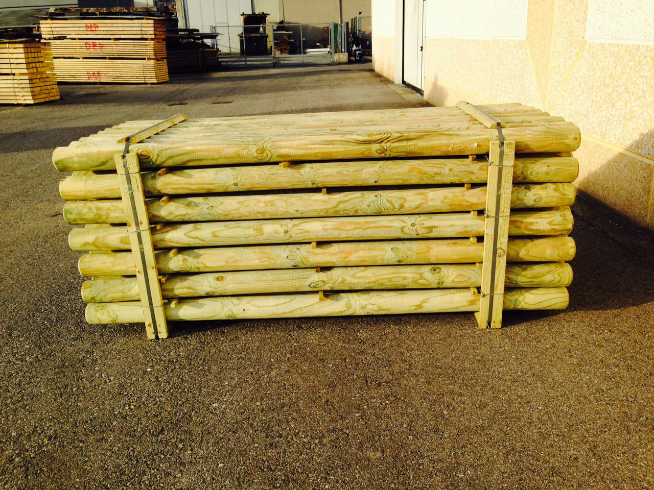 PALI IMPREGNATI DIAM. 06 LUNGH. CM.200