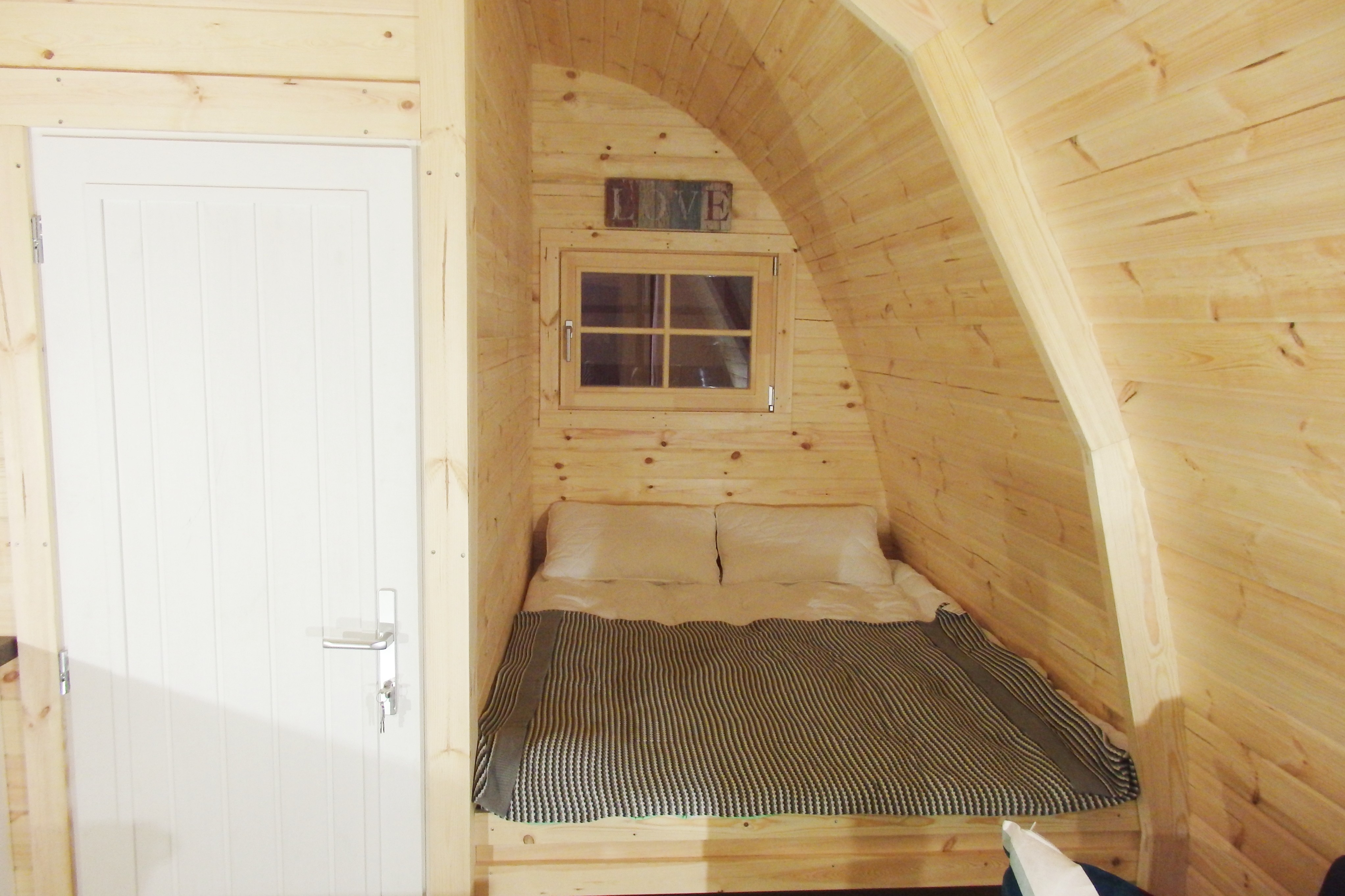 CAMPING POD CM. 300X600