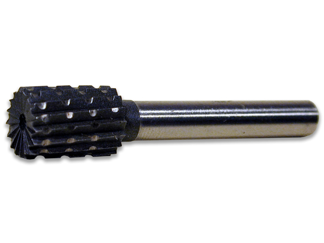 Fresa CILINDRICA 7/2 rotativa costruita in acciaio al cromo vanadio. Forma cilindrica. Testa 10x15, gambo 6x40 mm. Tagliente dot