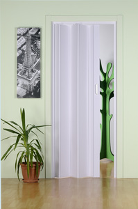 PORTA A SOFFIETTO MONICA CM 83X214 BIANCAMod. MONICA in PVC 100% stabilizzato. Completa del materiale occorrente per l'installaz