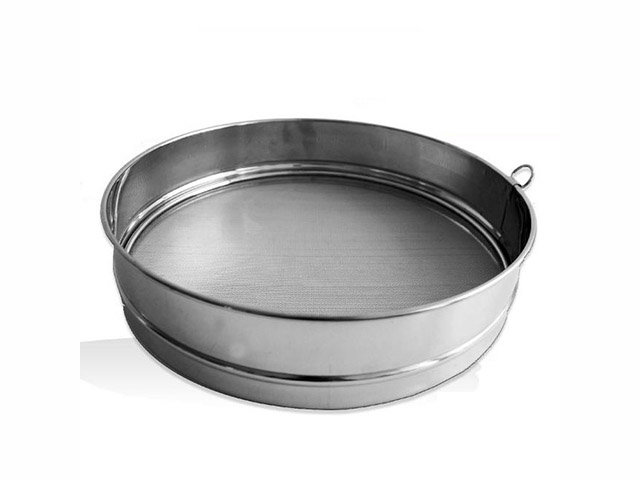 SETACCIO FARINA CM30 ART. 1402Setaccio per farina in acciaio inox.
