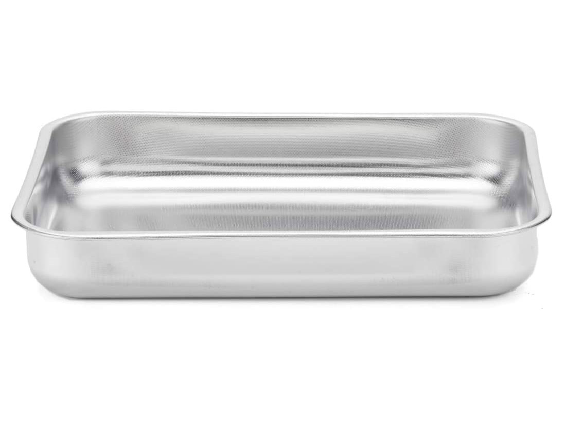 TEGLIA RETTANGOLARE CM20X14Teglia in acciaio inox con caratteristiche antiaderenti: una micro struttura stampata a rilievo all'i