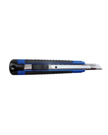 Cutter MM9 LABOR in materiale bicomponente con rinforzo in acciaio antiruggine. Cursore a scorrimento morbido con click sonoro. 